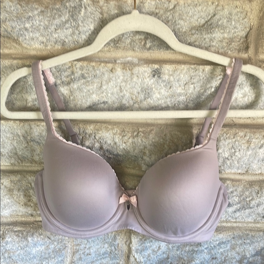 VS Body‎ by Victoria Lined Demi Underwire Lavender Bra Size 34DD